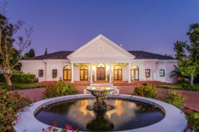 Bakenhof Winelands Lodge